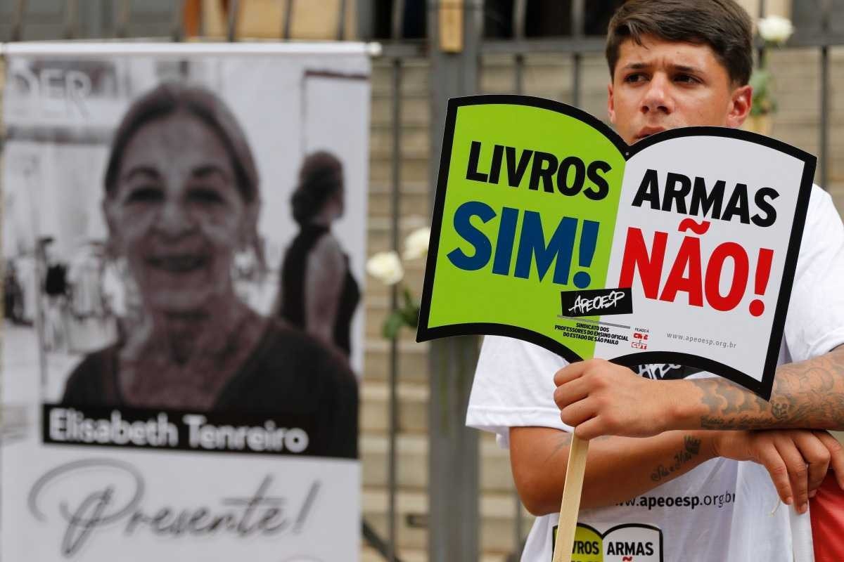 Governo de SP muda nome de estação em homenagem à professora morta em escola