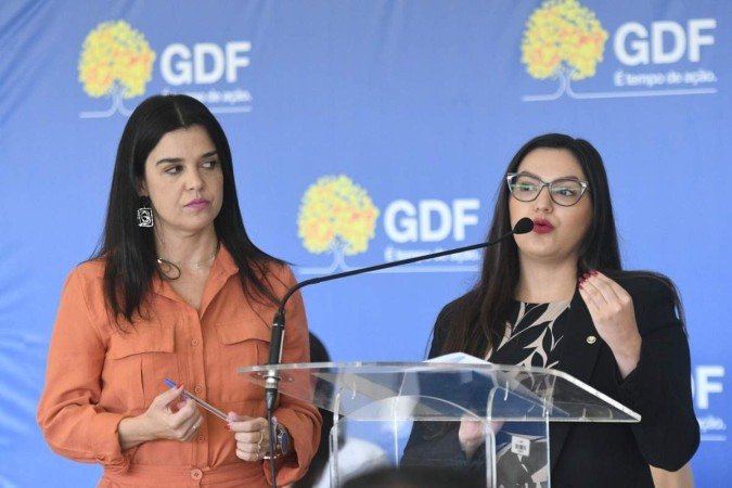  03/04/2023 Credito: Ed Alves/CB/DA.Press. Cidades. Coletiva com a Secretaria da Mulher Giselle Ferreira, Secretario de Segurança Sandro Avelar, Secretaria de Saude Lucilene Florencio, Secretaria de Justiça do DF Marcela Passamani e. 