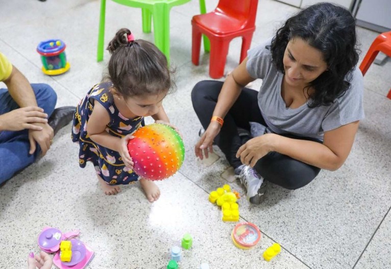 Casal é expulso de clube ao levar lanche para filho autista no Entorno do DF