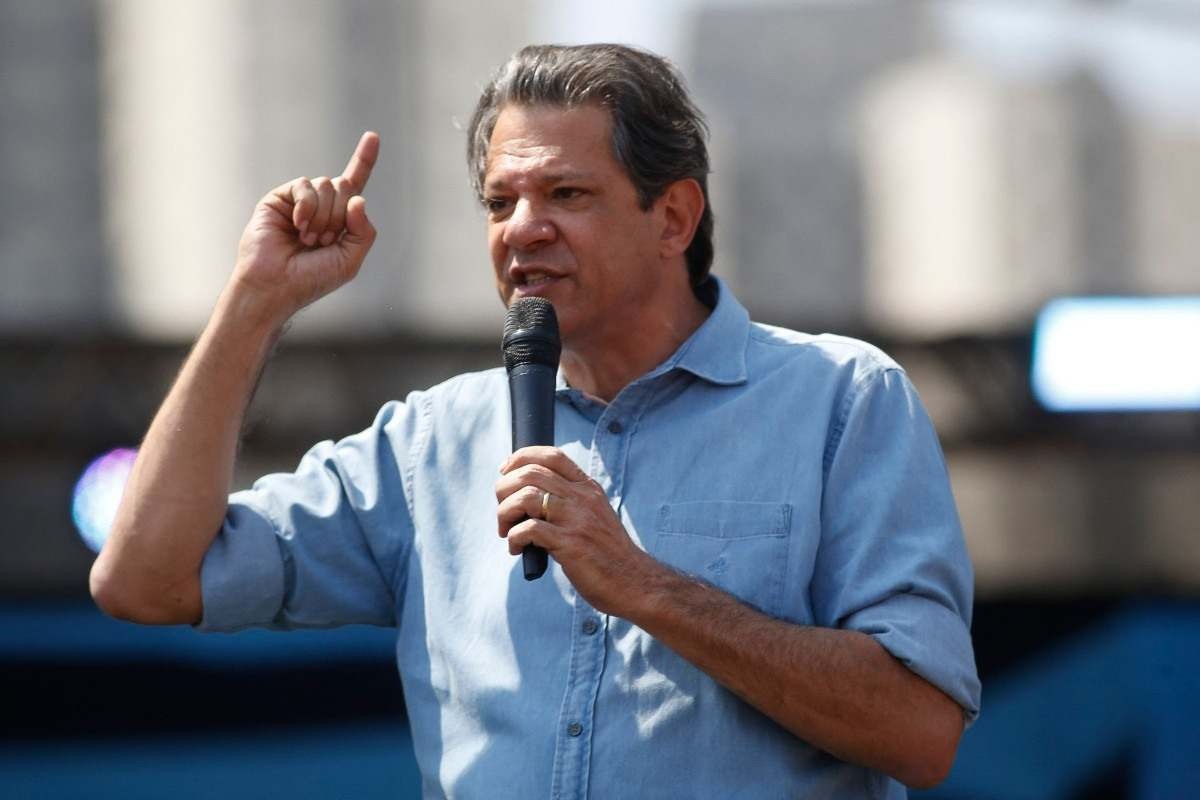 Haddad acena para mercado e responsabilidade social em entrevista