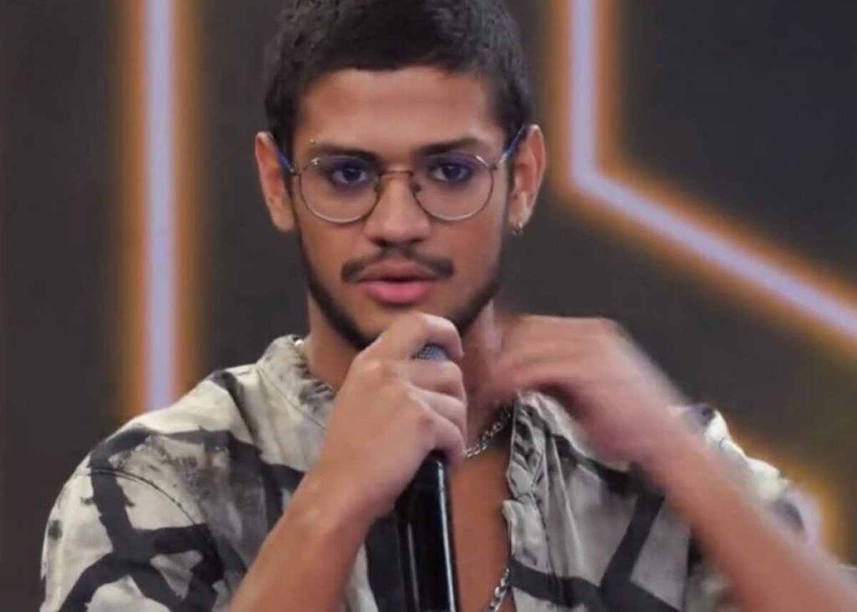 Gabriel Santana rejeita elogios por como trata mulheres: 