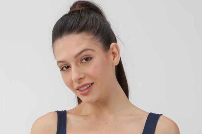 Top esportivo de poliamida com bojo removível azul, da BodyWork by Riachuelo (R$ 79,90)