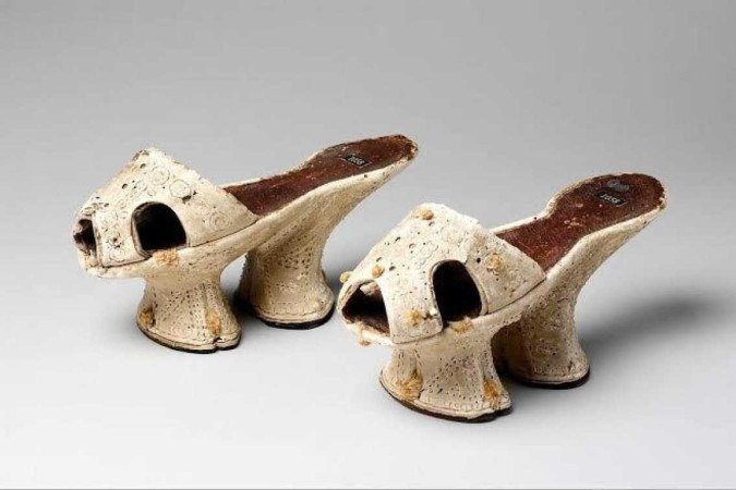 Sandália chopine medieval