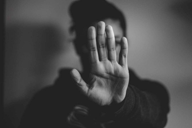 Stop. Pare - (crédito: Nadine Shaabana/Unsplash) Stop. Pare - (crédito: Nadine Shaabana/Unsplash)