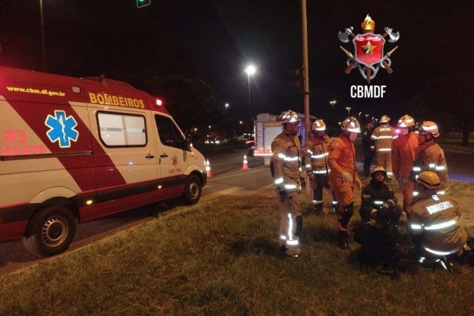 Motorista atropela três pessoas que estavam em calçada no Riacho Fundo I