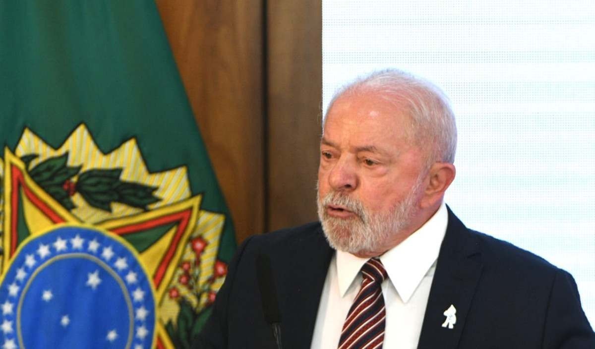 Lula diz que seu governo voltou a cuidar do povo: 