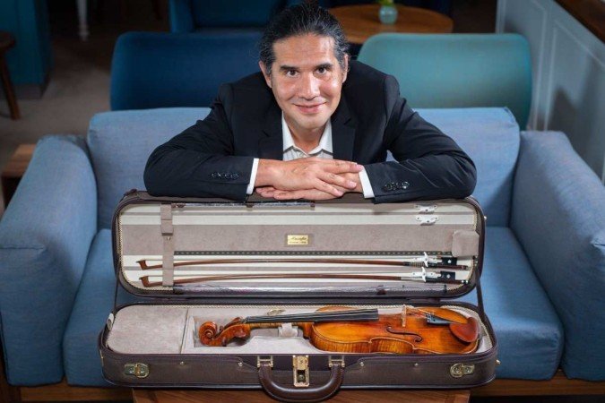 O violinista alemão Oscar Bohorquez está na cidade, para atividades da Semana da Língua Alemã -  (crédito:  Oscar Bohórquez/Divulgação)