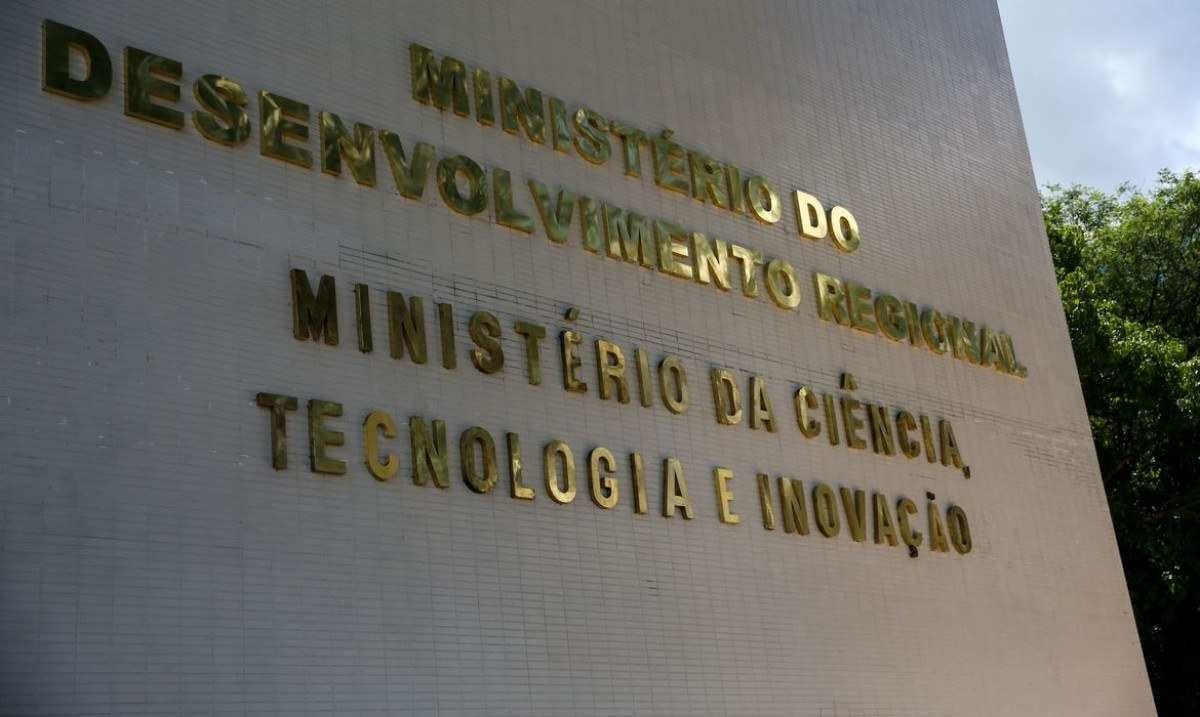 Governo autoriza concurso com 814 vagas para o Ministério da Ciência e Tecnologia