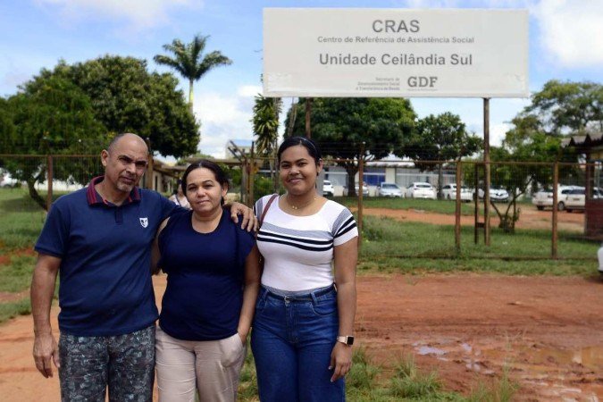 Ricky Romero veio com a esposa Maigualida Carvajal e a filha, Oriana, para o Brasil tentar a vida devido à crise econômica da Venezuela 