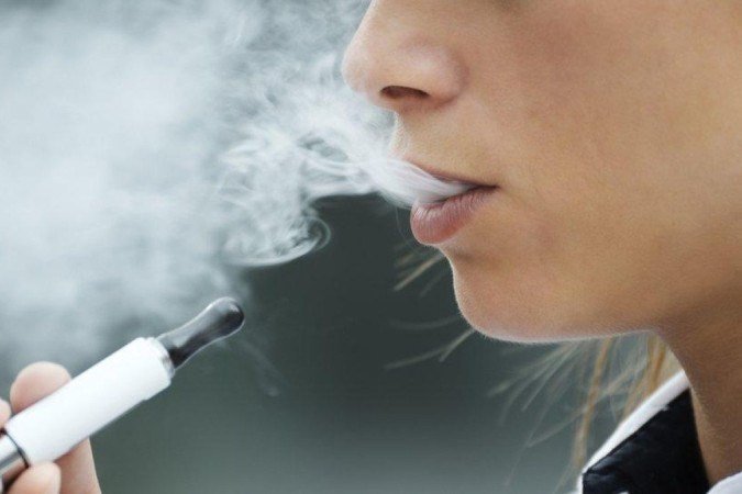Um milhão de fumantes receberão kit gratuito de cigarro eletrônico - (crédito: Getty Images) Um milhão de fumantes receberão kit gratuito de cigarro eletrônico - (crédito: Getty Images)
