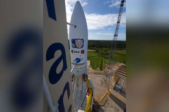 Foguete Ariane 5 com Juice está pronto para lançamento na plataforma ELA-3 no Centro Espacial de Kourou, na Guiana sa - (crédito: Divulgação/ESA) Foguete Ariane 5 com Juice está pronto para lançamento na plataforma ELA-3 no Centro Espacial de Kourou, na Guiana sa - (crédito: Divulgação/ESA)