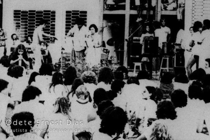 Documentário  Concerto Cabeças - Memória Afetiva da Cultura Brasiliense
Direção: Moacir Macedo