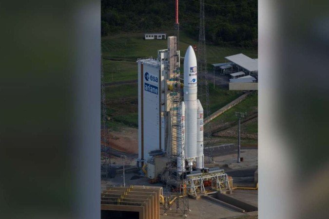 Foguete Ariane 5, com Juice, na plataforma de lançamento ELA-3 - (crédito: Esa/Divulgação) Foguete Ariane 5, com Juice, na plataforma de lançamento ELA-3 - (crédito: Esa/Divulgação)