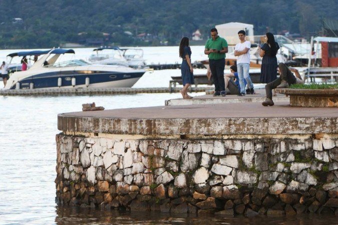 Embarcações também são responsáveis pelo descarte de resíduos impróprios para a qualidade da água 