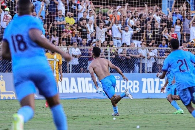 Mateus Jesus comemora o gol da vitória do Real Brasília neste sábado, no Defelê - (crédito: Júlio César Silva/Real Brasília) Mateus Jesus comemora o gol da vitória do Real Brasília neste sábado, no Defelê - (crédito: Júlio César Silva/Real Brasília)
