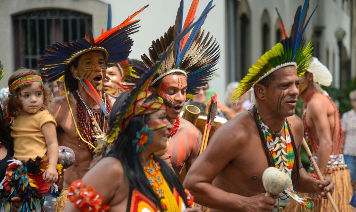 Feira no Museu da República abre espaço para cultura indígena