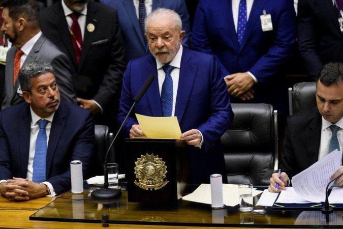 Lula no Congresso no dia da posse, em 1º de janeiro; presidente terá grande teste no Legislativo nesta semana - (crédito: Reuters) Lula no Congresso no dia da posse, em 1º de janeiro; presidente terá grande teste no Legislativo nesta semana - (crédito: Reuters)