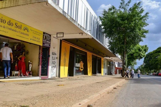  (crédito:  Kebec Nogueira/Esp. CB/D.A Press Caderno Aniversario de Brasilia - fachada de loja W3 sul revitalizada)