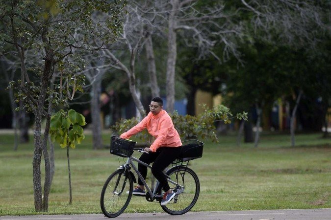 O Parque da Cidade é o caminho entre 
a casa e o trabalho de Izadora Nogueira 