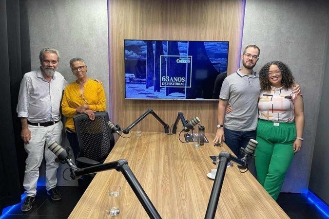 O terceiro episódio da série especial do Podcast do Correio sobre a data recebe o cronista e subeditor de Cultura, Severino Francisco, e a subeditora de Opinião, Rosane Garcia - (crédito: Caetano Motta/CB) O terceiro episódio da série especial do Podcast do Correio sobre a data recebe o cronista e subeditor de Cultura, Severino Francisco, e a subeditora de Opinião, Rosane Garcia - (crédito: Caetano Motta/CB)