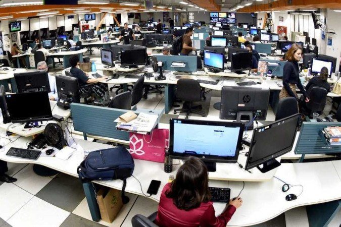 A redação do Correio reúne repórteres que atuam nas diversas plataformas do jornal