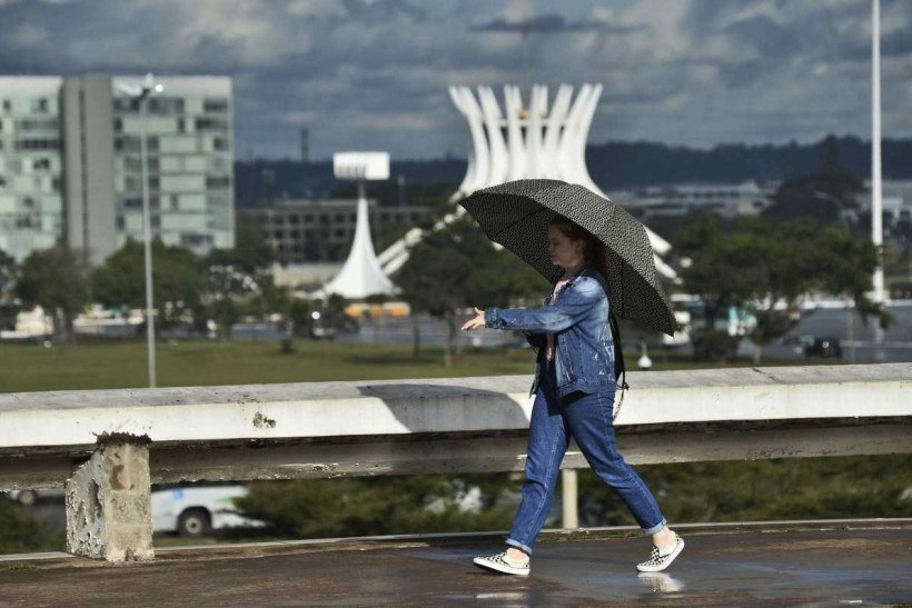 No Dia do Trabalhador, DF terá calor pela manhã e chuva a partir da tarde