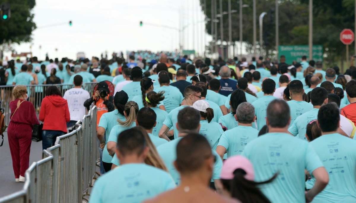 Corredores se preparam para a Maratona Brasília 2024, que terá novidades