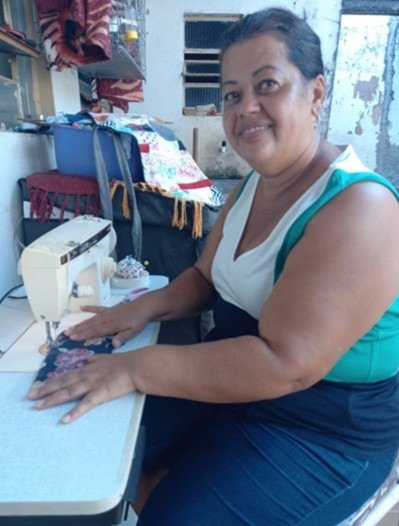 Lucicleide: "Emendar retalhos significa unir pedacinhos de amor" 