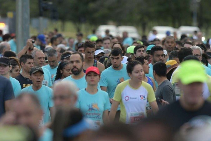 21/04/2023 Credito: Ed Alves/CB/DA.Press. Esportes. Maratona Brasilia 2023 - Aniversario de Brasilia 63 Anos. 