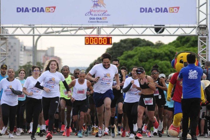  21/04/2023  Crédito: Carlos Vieira/CB/DA Press. Brasília, DF. Cidades. Aniversário de Bsb. Maratona do Correio.