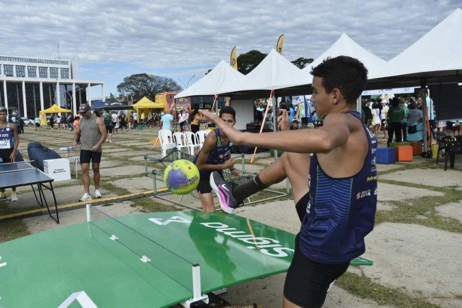  21/04/2023. Crédito: Minervino Júnior/CB/D.A Press. Brasil.  Brasilia - DF. Maratona de Brasília do Correio Braziliense em homenagem ao Aniversário de Brasília.