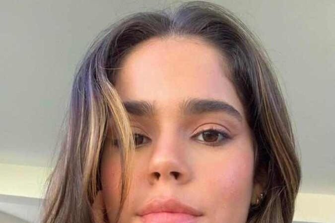 Laura Melo costuma dormir por volta das 22h, já que acorda cedo para ir à  faculdade 