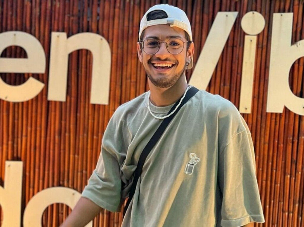 Gabriel Santana radicaliza no visual e mostra resultado na web: 