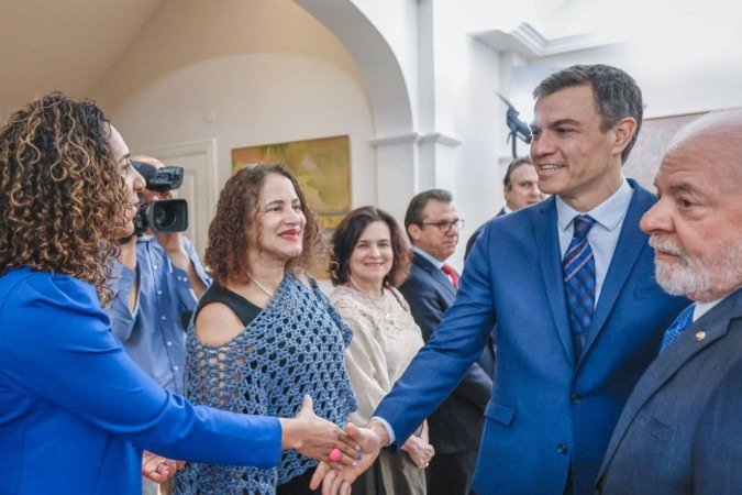 Lula e comitiva brasileira se encontram em Madri com o primeiro-ministro da Espanha, Pedro Sanchez, no Palácio de Moncloa - (crédito: Ricardo Stuckert/PR) Lula e comitiva brasileira se encontram em Madri com o primeiro-ministro da Espanha, Pedro Sanchez, no Palácio de Moncloa - (crédito: Ricardo Stuckert/PR)