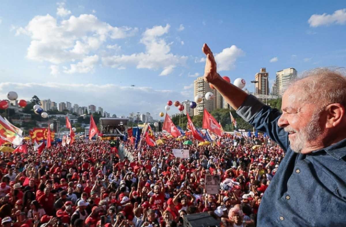 Isenção de IR sobre valores recebidos em lucros ou resultados está em estudo, diz Lula