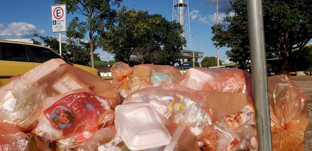 Artigo: A crise dos resíduos e das embalagens