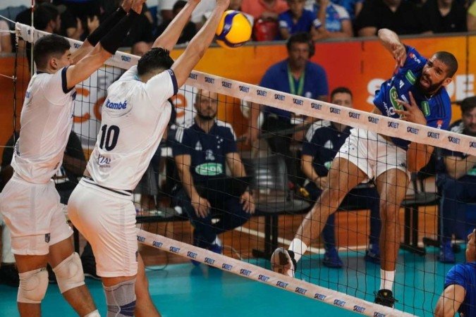 Após participação de Wallace na final da Superliga masculina de Vôlei, COB age com sanções contra jogador, confederação e executivos -  (crédito: Maurício Val/CBV)