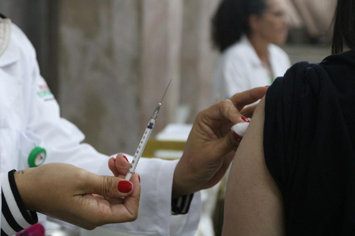 Perda de validade: 39 milhões de vacinas da gestão Bolsonaro são destruídas
