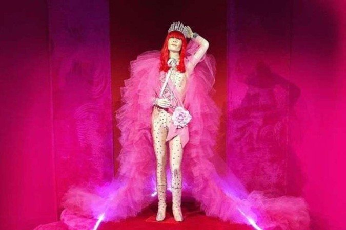 Estátua de Rita Lee 