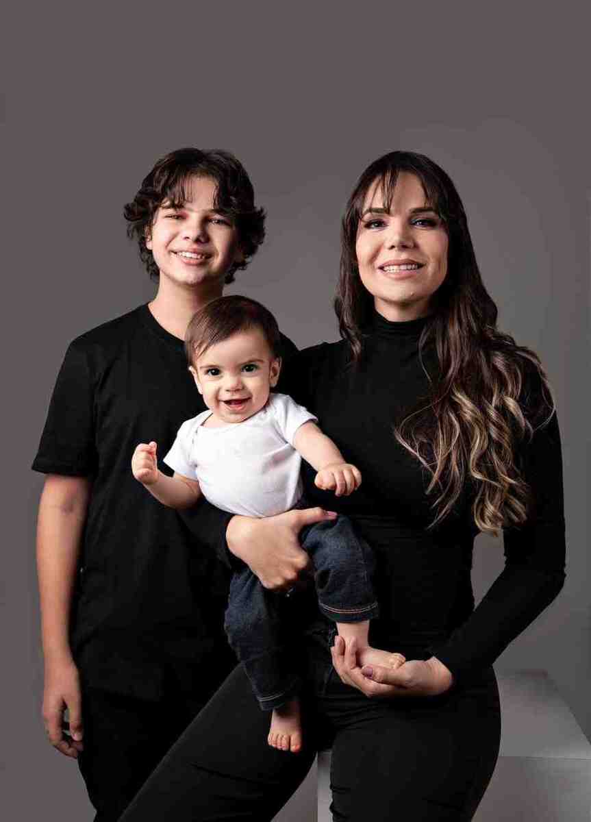 Flávia Cecílio, mãe de Lucca e de Noah: 
