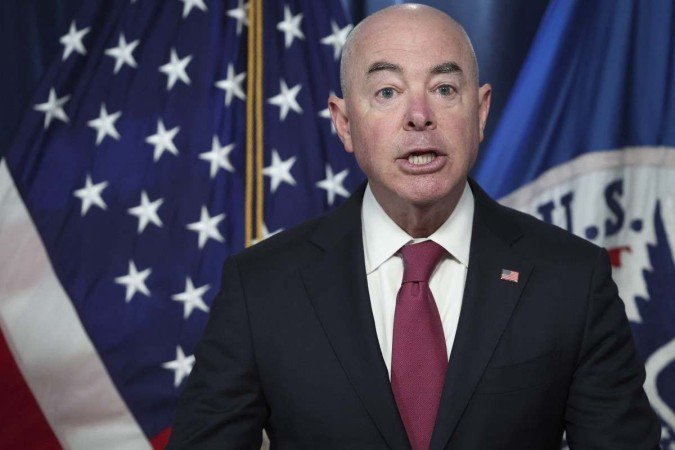 WASHINGTON, DC - MAY 10: Secretary of Homeland Security Alejandro Mayorkas speaks during a press conference May 10, 2023 in Washington, DC. During the press conference, Mayorkas provided an update on planning and operations in advance of the cessation of the Title 42 public health order.   Win McNamee/Getty Images/AFP (Photo by WIN MCNAMEE / GETTY IMAGES NORTH AMERICA / Getty Images via AFP)
      