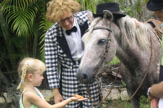 Filme 'A casa do mestre André', dirigido por Leo Sykes e com o Udi Grudi 