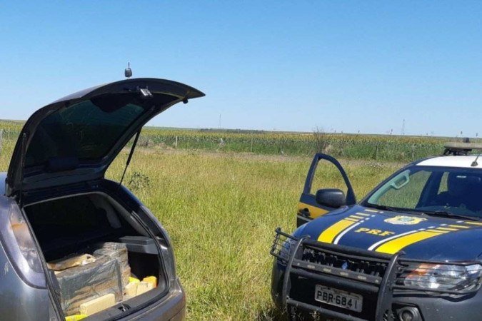 A abordagem ocorreu durante uma fiscalização da PRF por volta das 11h30 - (crédito: PRF) A abordagem ocorreu durante uma fiscalização da PRF por volta das 11h30 - (crédito: PRF)
