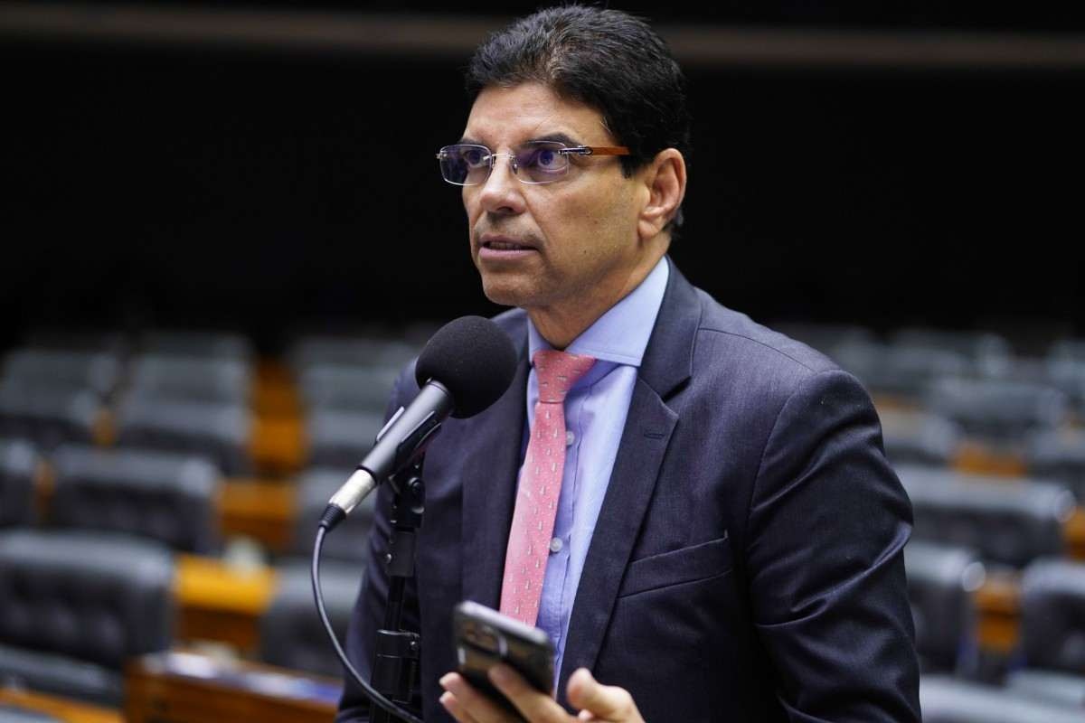 Basília: Anderson Torres vai falar em depoimento à CPMI do 8 de janeiro,  afirma defesa