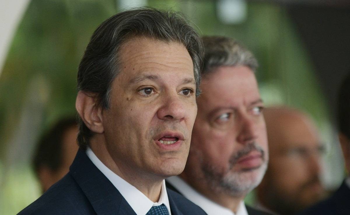 Haddad garante que reforma ministerial não vai afetar votação do arcabouço