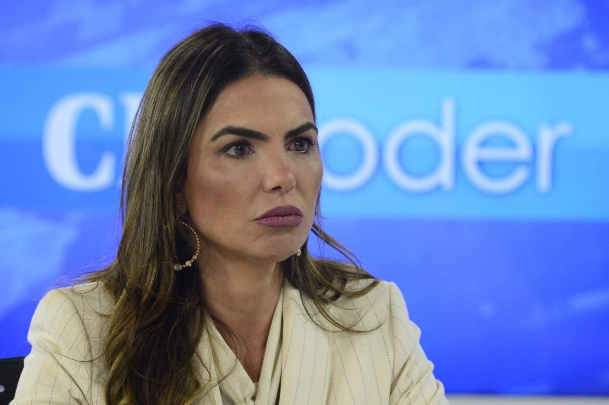 Paula Belmonte anuncia fim do bloco parlamentar  'A Força da Família'