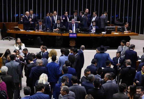  (crédito: Pablo Valadares/Câmara dos Deputados)