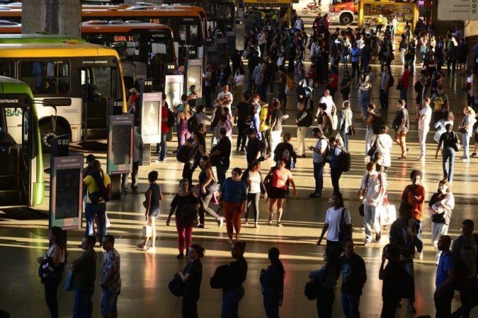 Plataforma C, geralmente lotada de camelôs, agora tem mais espaço para circulação 