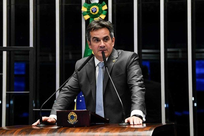 Ciro Nogueira (PI), afirmou que o deputado federal André Fufuca (PP-PB) será punido se aceitar o possível convite do presidente Luiz Inácio Lula da Silva para virar ministro do governo. - (crédito: Jefferson Rudy/Agência Senado) Ciro Nogueira (PI), afirmou que o deputado federal André Fufuca (PP-PB) será punido se aceitar o possível convite do presidente Luiz Inácio Lula da Silva para virar ministro do governo. - (crédito: Jefferson Rudy/Agência Senado)