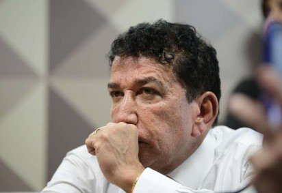 Em declarações nas redes sociais, o senador reforçou que não houve agressão e classificou a denúncia como 